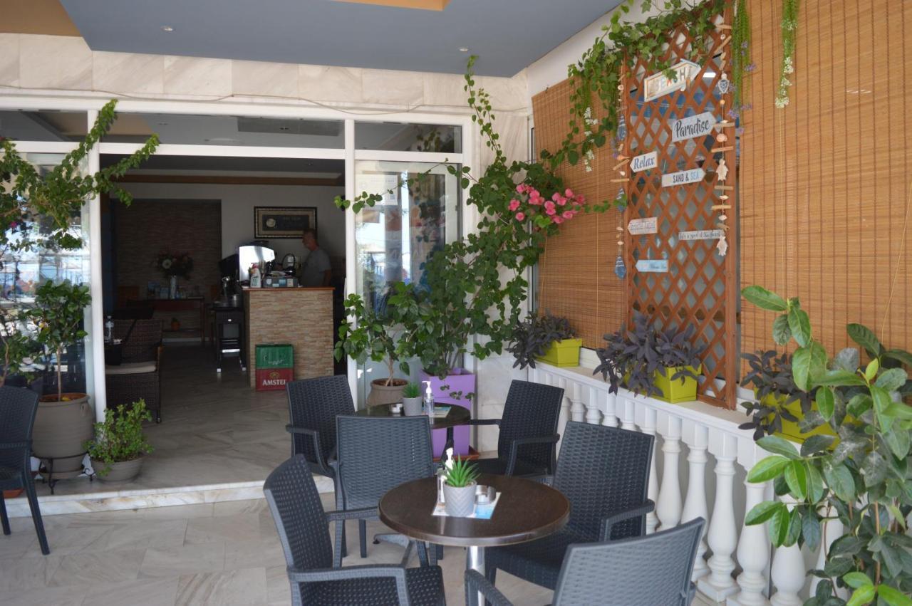 Iliana Hotel Paralia Esterno foto