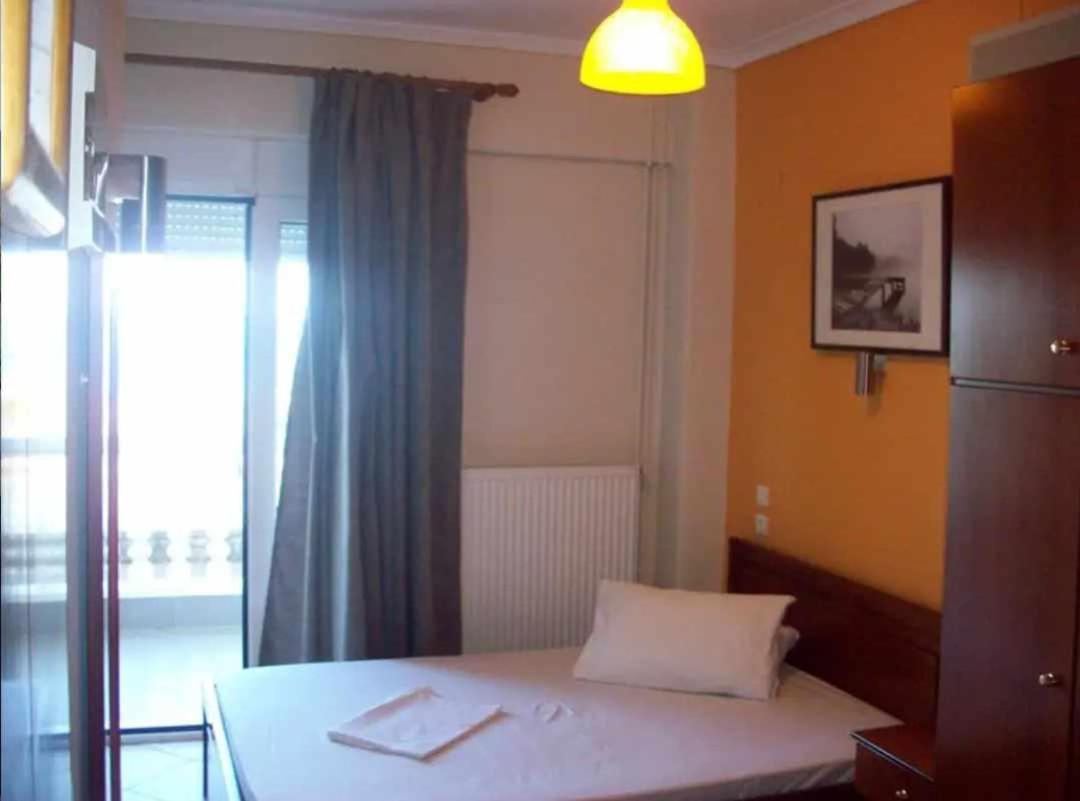 Iliana Hotel Paralia Esterno foto